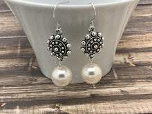 Load image into Gallery viewer, Handmade Pearl Earrings for Mother in Law
