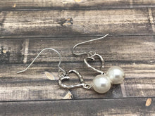 Load image into Gallery viewer, Pearl and silver Heart Earrings
