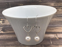 Load image into Gallery viewer, Swarovski Pearl Earrings
