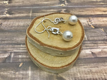 Load image into Gallery viewer, Summer All Occasion Pearl Earrings
