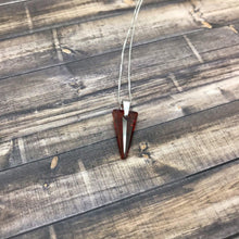 Cargar imagen en el visor de la galería, Crystal Spike Pendant Necklace - G Squared Designs
