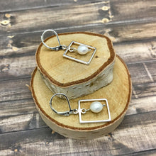 Load image into Gallery viewer, Unique Modern Geometric Dangle Earrings
