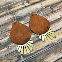 Cargar imagen en el visor de la galería, Hand Cut Leather Leather Dangle Earrings with Brass Charm
