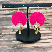 Cargar imagen en el visor de la galería, Novelty Earrings with Leather and Brass Pearl Charm
