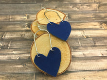 Cargar imagen en el visor de la galería, Handmade Heart and Arch Hoop Earrings
