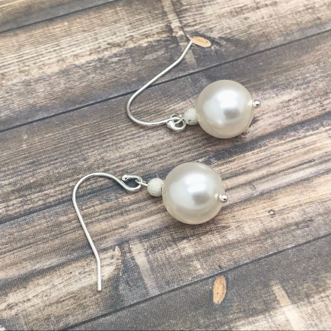 Simple Elegant Pearl Drop Earrings